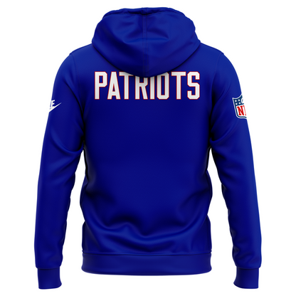New England Patriots Throwback Historic Royal Pullover Hoodie